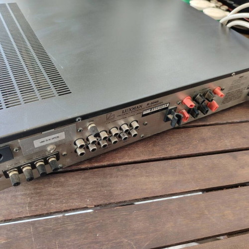 Luxman R-5045 radio amplifier like new
