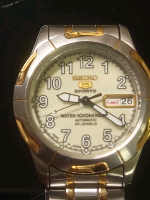 Ανδρικό ρολόι χειρός Seiko 5 σαν καινούργιο, δίχρωμο