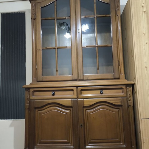 Vintage wooden cabinet with glass display, like new, solid wood