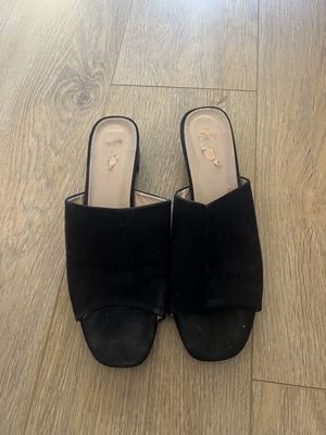Migato black suede mules used, low heel 3.5 cm, size 39