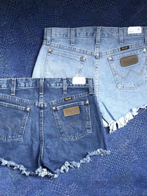 Wrangler Denim Shorts new, women's size 28, blue