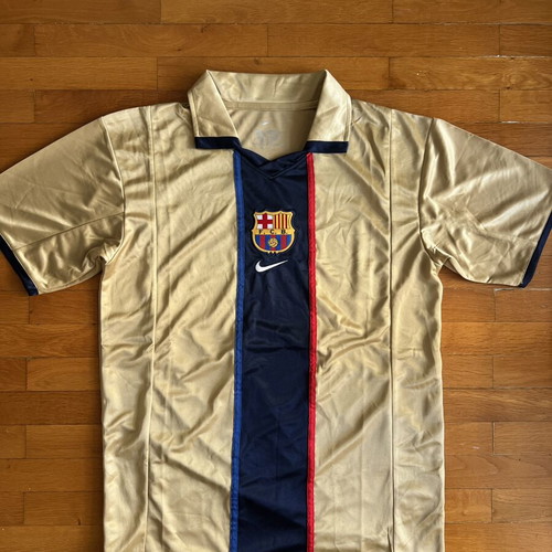 Barcelona Retro Jersey Large new official replica