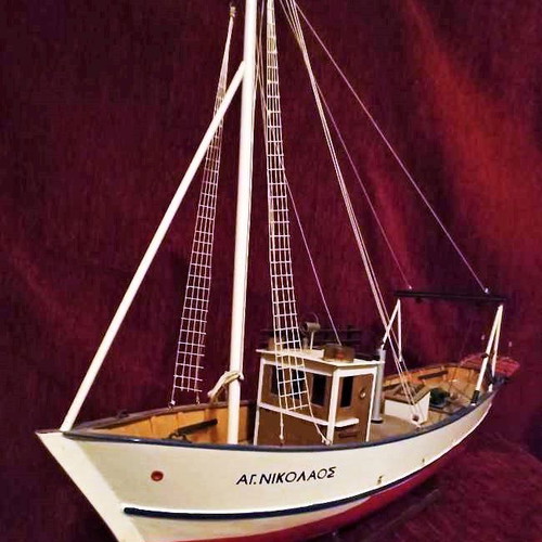 Large wooden handmade boat Ag. Nikolaos like new