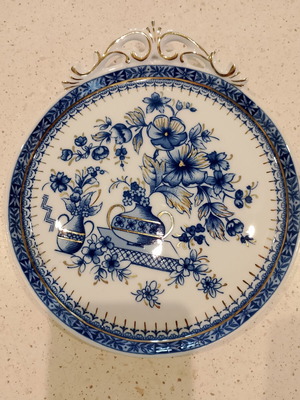Vintage porcelain decorative plate