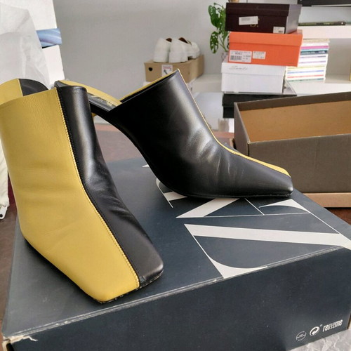 Leather Zara mules in black and yellow, like new