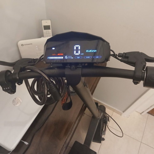 Kukirin G2 electric scooter used, minor throttle damage
