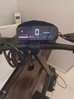 Kukirin G2 electric scooter used, minor throttle damage
