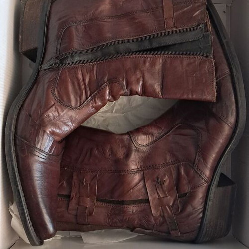 Bata leather boots size 42 like new, brown, zipper inside