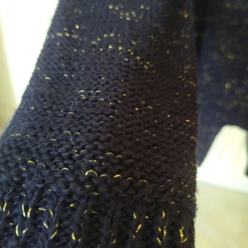 Knitted sweater with zipper like new, dark blue with gold thread