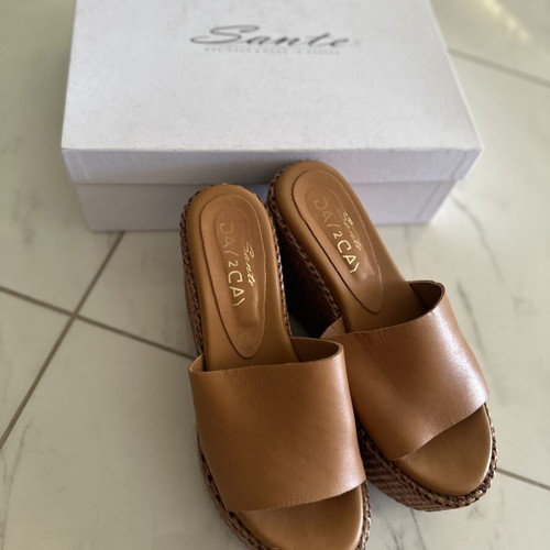 Sante leather platform sandals size 38, brown
