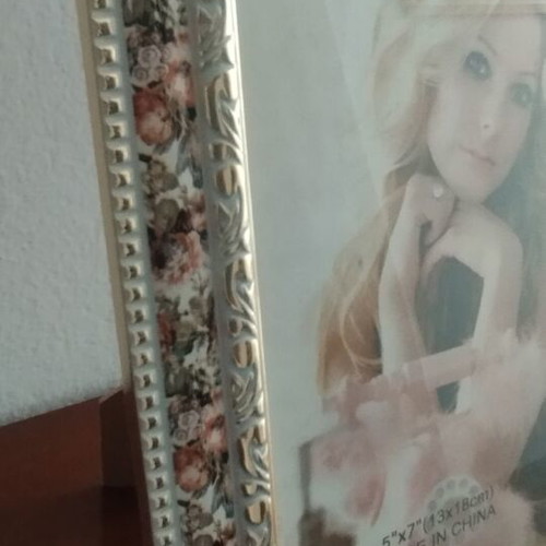 Κορνίζα vintage 13x18cm με λουλούδια σαν καινούργιο