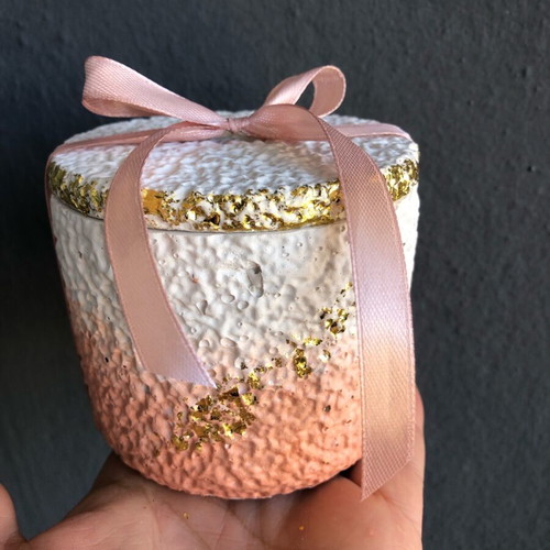 Bomboniere handmade ceramic jar with lid and pink ombré shades