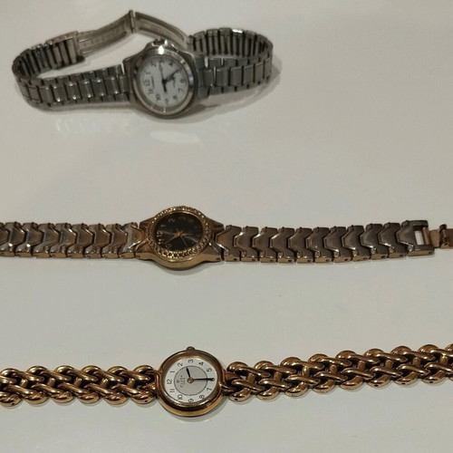 Wristwatches women's like new, pack of 3, gold and silver colors