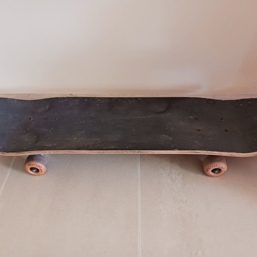 Spartan Marla skateboard, 79cm by 20cm