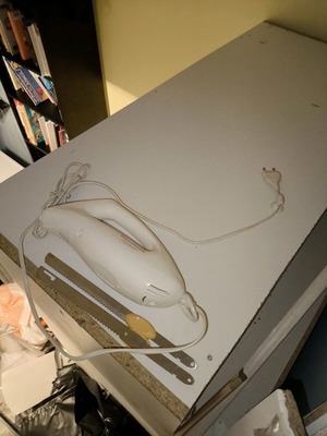 Electric knife used