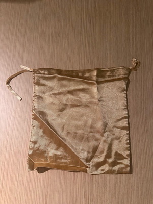 Silk dust bag like new