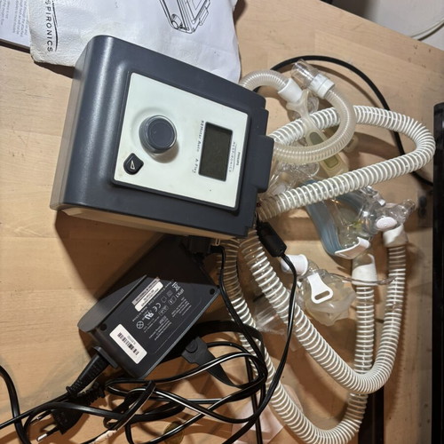 Philips Respironics REMstar Auto A-Flex CPAP like new with mask and tubing