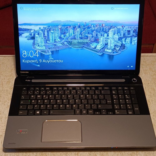 Toshiba Satellite L70-A 17.3" laptop used, i5-4300M, 8GB RAM, Nvidia GPU, 240GB SSD