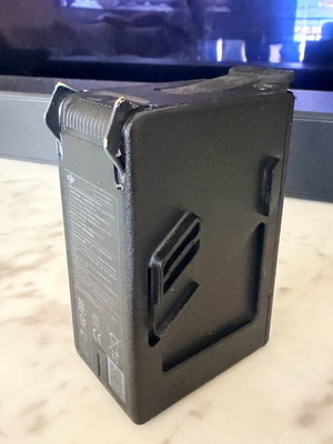 DJI FPV Battery like new with 32 charge cycles