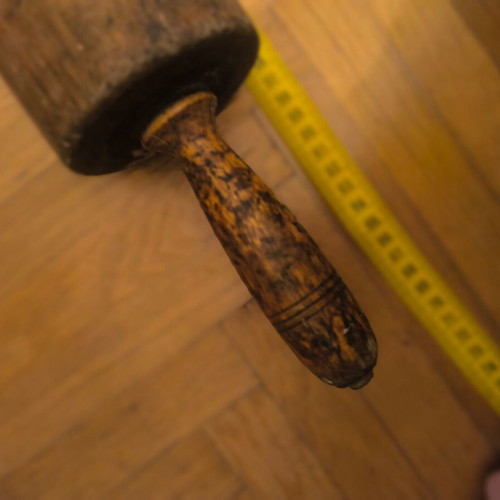 Wooden rolling pin like new