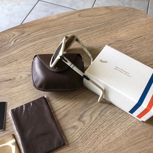 Persol Steve McQueen 24H Le Mans Centenary sunglasses like new, white and brown
