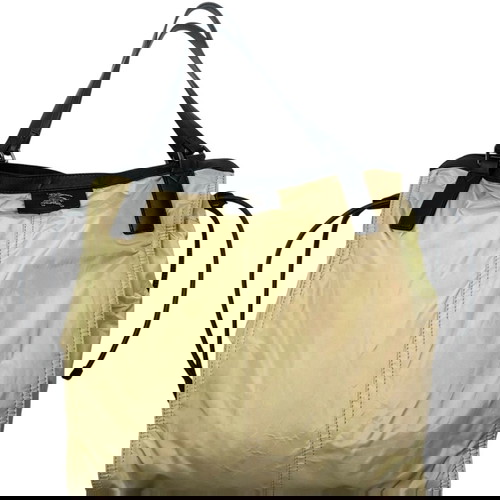 Burberry найлонова чанта за рамо употребявана, каки с обезцветявания