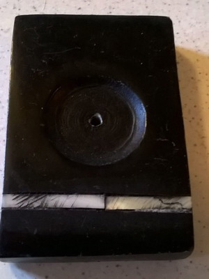 Βάση για αρωματικούς κώνους και στίκς καινούργια, μαύρη πέτρα