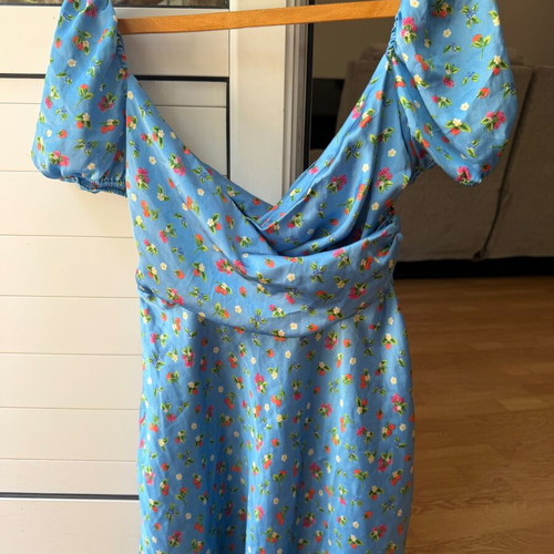 Zara dress size medium like new, blue floral