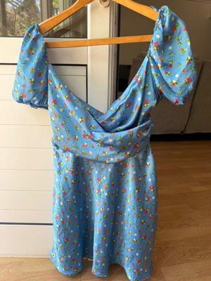 Zara dress size medium like new, blue floral
