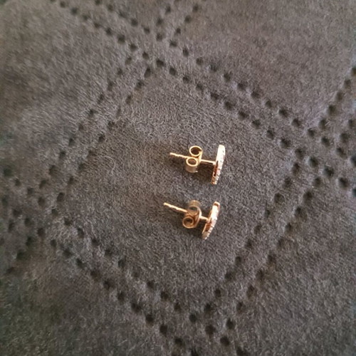 14k earrings new with 0.30ct natural diamonds leaf shape