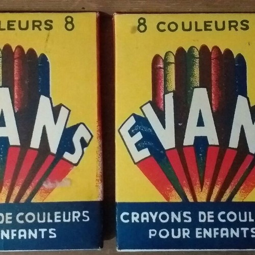 Collectible pastel boxes like new, 2 pieces for children