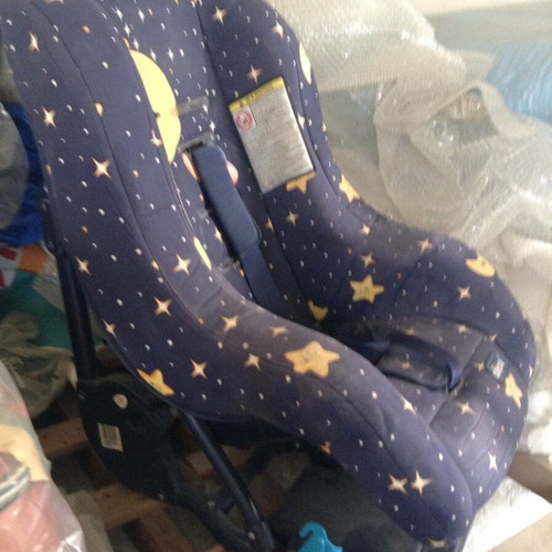 Child car seats like new, 2 pieces Chicco & Premaman