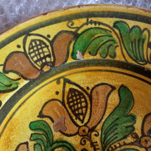 Ceramic wall plate Tsanaka used, old, 28 cm diameter