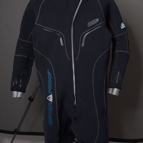 Complete diving set used with Suunto Zoop, Waterproof, Mares, Scubapro