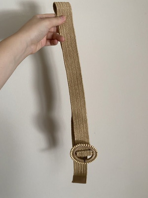 Boho Beige Stretch Waist Belt with Wooden Buckle like new
