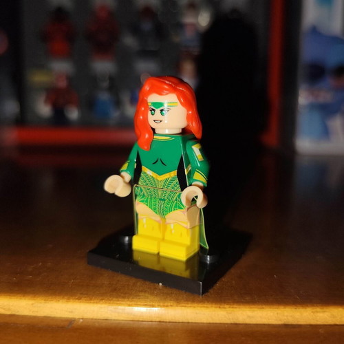 Jean Grey Hellfire Gala figure like new with base and two expressions