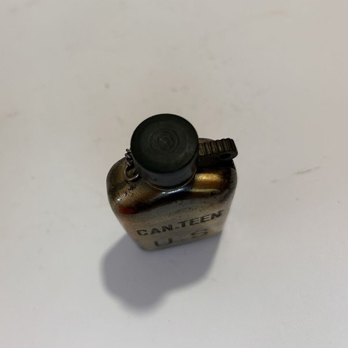 Canteen U.S. lighter empty used