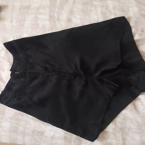 Black H&M shorts No32 new, 100% viscose with pockets