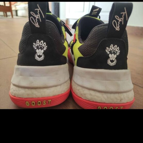 Adidas Trae Young 1 men's basketball shoes, size 49 1/3