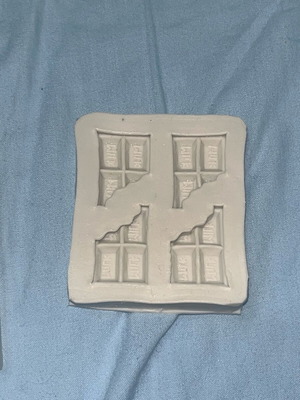 Small silicone mold 6.5x5.5cm unused, chocolate design