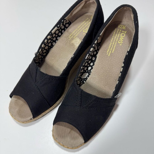 Toms black fabric platform shoes size 38 used