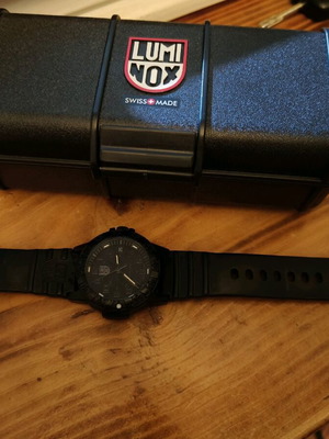 Luminox ρολόι ανδρικό μαύρο σαν καινούργιο χωρίς μπαταρία με κουτί