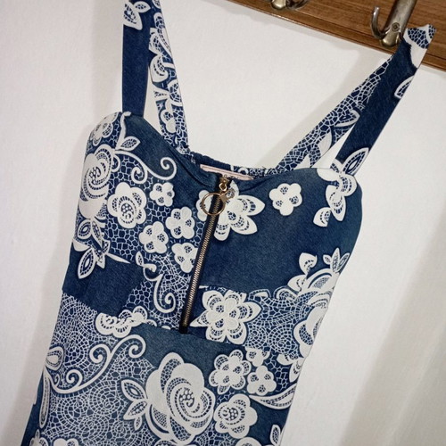 Women's short dress new, size M/L, blue with zipper