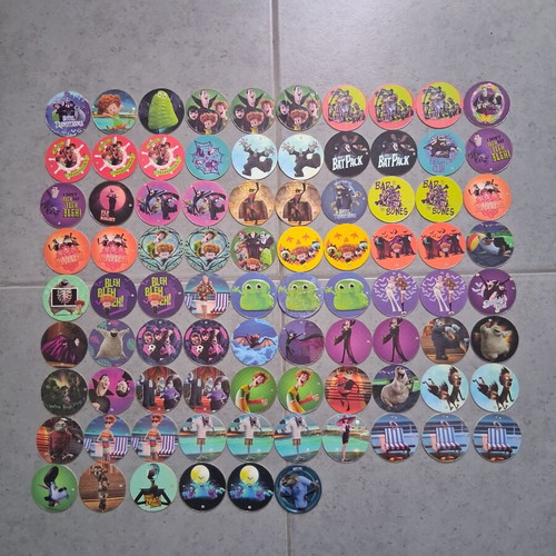 Chipicao Hotel Transylvania 2018 collectible caps set of 86, like new