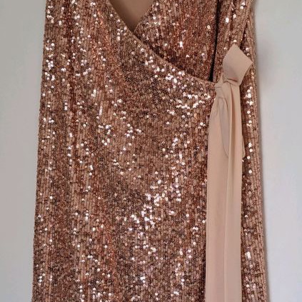 JusTop dress with pink sequins new, S-M
