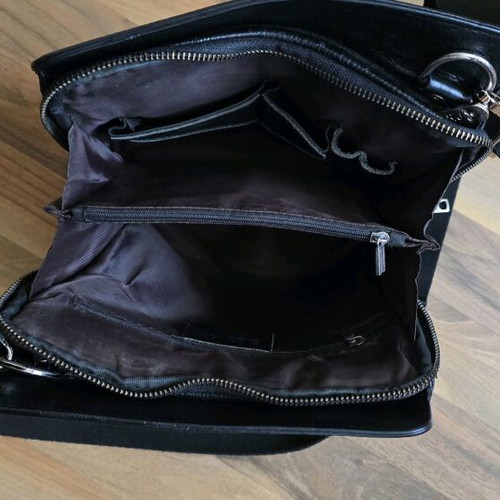 Men's leather shoulder bag like new