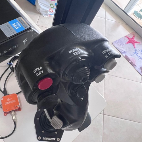 VKB Soviet Fighter MCG Pro Grip joystick with Gunfighter Mk.II and base mount like new