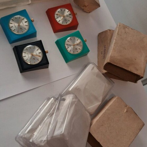 Ruhla table clocks wind-up like new, 4 colors with boxes