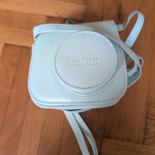 Instax Mini 9 like new with case, filters and album gift