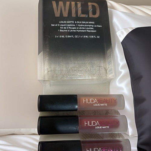 Set of 3 HUDA BEAUTY hydrating Lip Stain 3x1.9 ml new